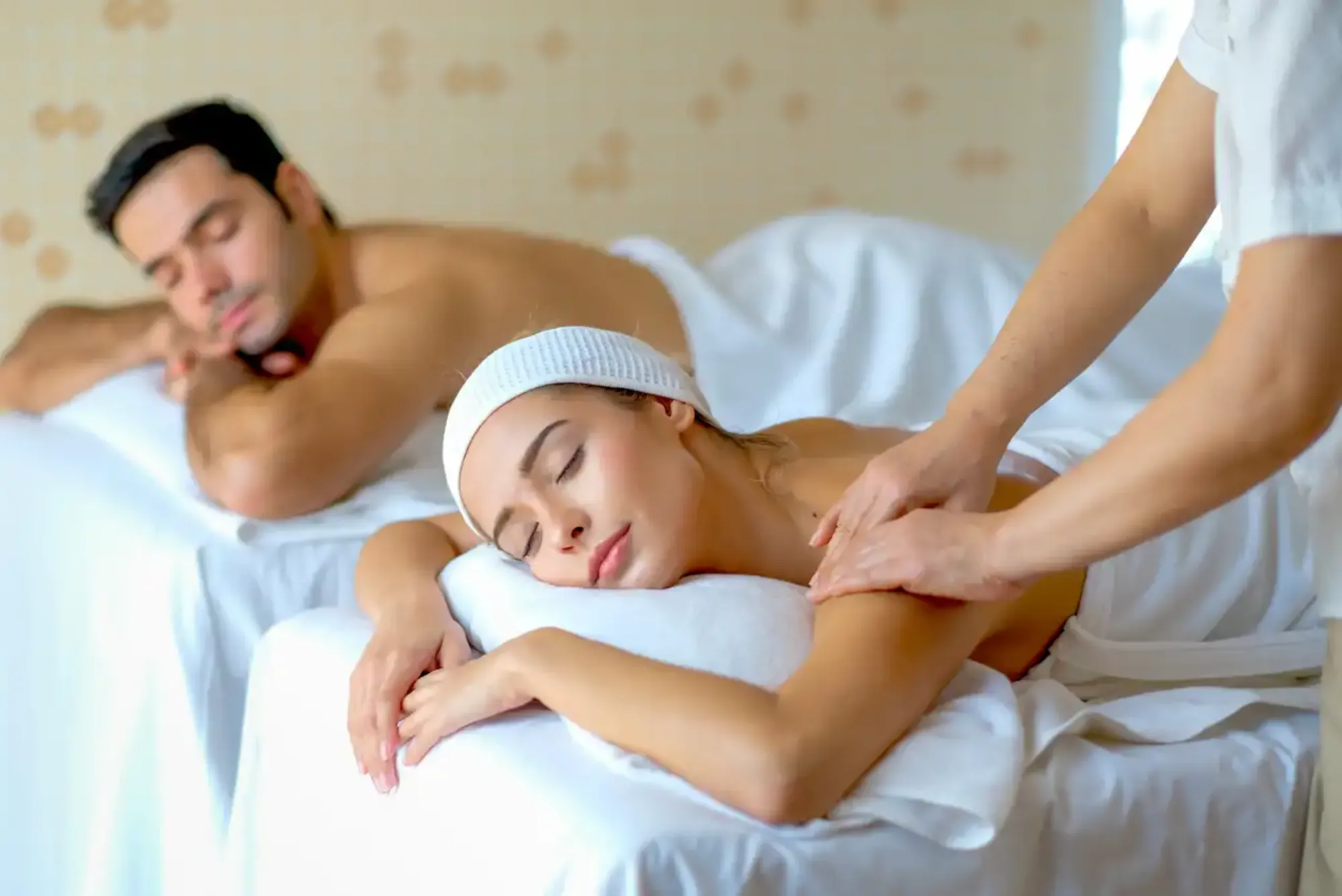 How to Book a Trusted Dubai Outcall Massage?